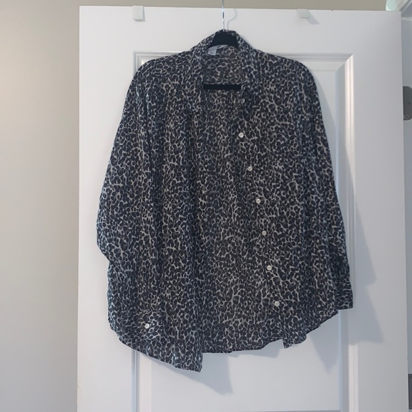 NWT! Animal print button down - Picture 1 of 3